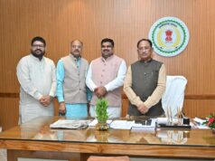 मुख्यमंत्री विष्णु देव साय को बोल बम समिति के संयोजक जितेन्द्र वर्मा ने 17 अगस्त को आयोजित विशाल बोल बम कांवर यात्रा में किया आमंत्रित