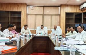 समयबद्ध कार्यप्रणाली और वित्तीय अनुशासन से बीज निगम को आत्मनिर्भर बनाने पर जोर अध्यक्ष श्री चंद्रहास चंद्राकर ने की योजनाओं की समीक्षा, बीज उत्पादन में तेजी लाने और अधिक से अधिक किसानों को जोड़ने के दिए निर्देश