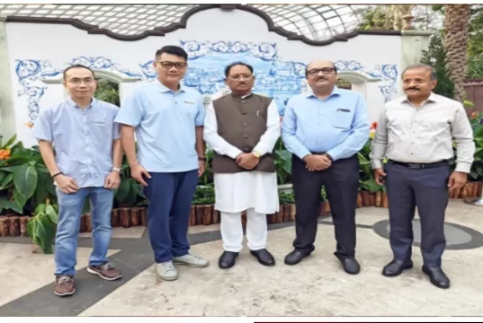 CG News: मुख्यमंत्री विष्णु देव साय का सिंगापुर दौरा: गार्डन्स बाय द बे के अधिकारियों से हुई अहम बैठक, बॉटनिकल गार्डन से पर्यटन और रोजगार बढ़ाने पर जोर…..
