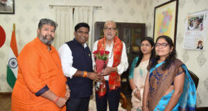 राज्यपाल रमेन डेका से कामधेनु विश्वविद्यालय के कार्य परिषद सदस्यों ने की भेंट, छत्तीसगढ़ के देशी गोवंश ‘कोसली’ के संरक्षण और संवर्धन पर हुई चर्चा….