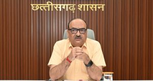 शासकीय योजनाओं के क्रियान्वयन और निर्माण कार्यों में तेजी लाई जाए : मुख्य सचिव विकासशील….